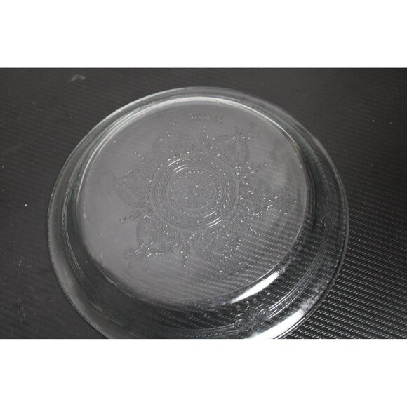 Fire King Glass Pie Plate w/ Beautiful Design - Picture 4 of 5